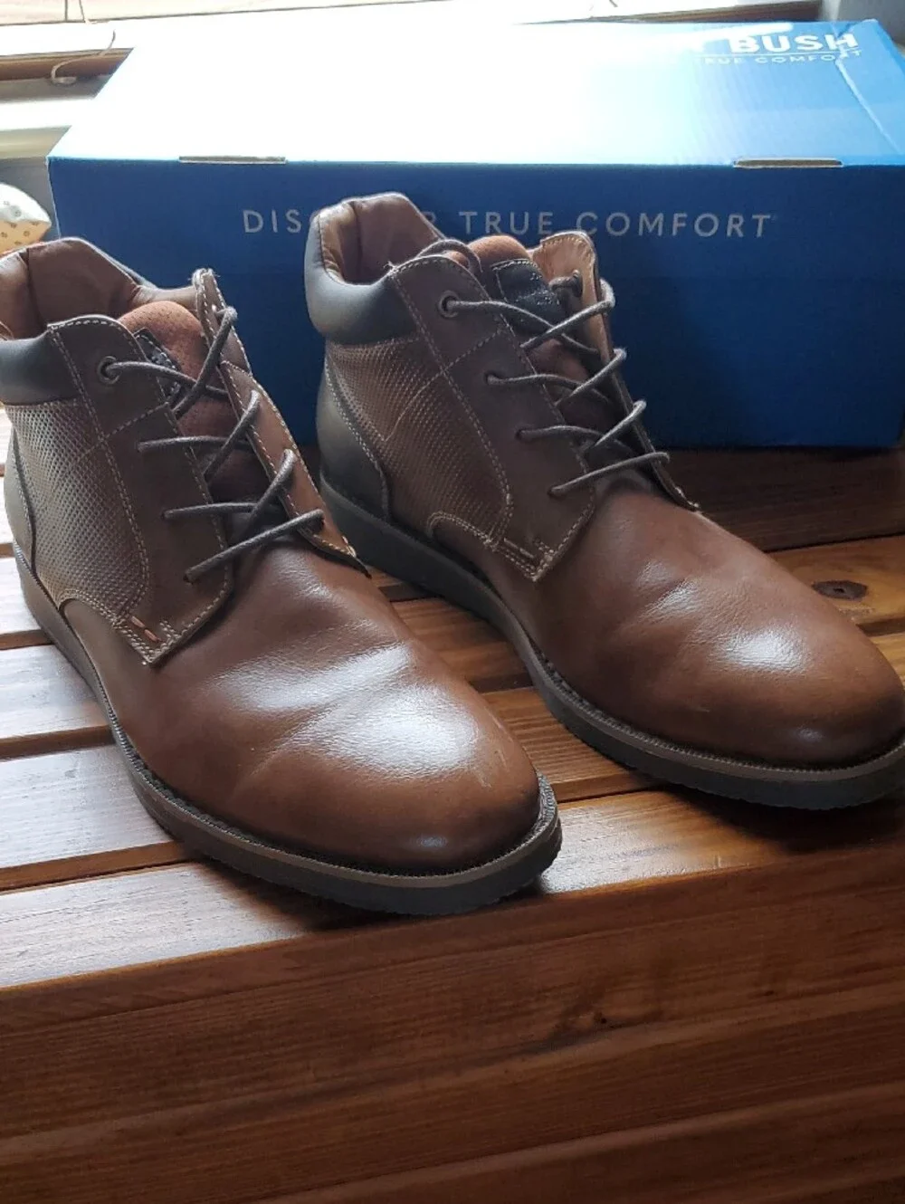 Nunn Bush Cognac Leather Chukka Lace-Up Boots